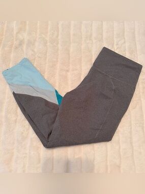 Tangerine Women’s Gray Baby Blue Teal Color Block Ankle Leggings Size Large